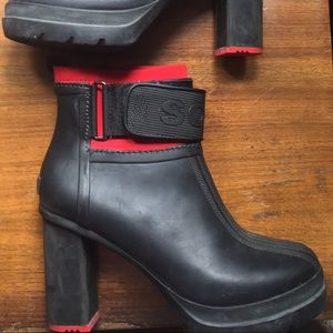 Waterproof Sorel heel boots